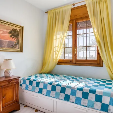 Villa Exotic In Coma-ruga With Private Swimming Pool